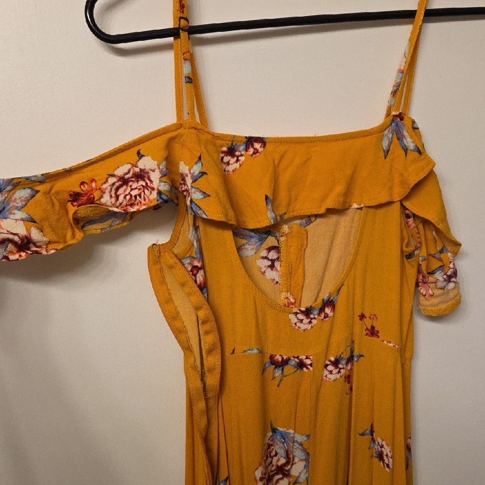 Xhilaration Boho Cold Shoulder Midi Dress with Slit - Size Medium
​Description - Picture 11 of 11